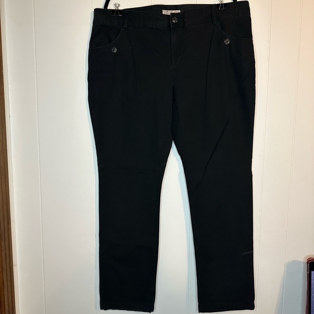 Old Navy black trousers size 18 regular